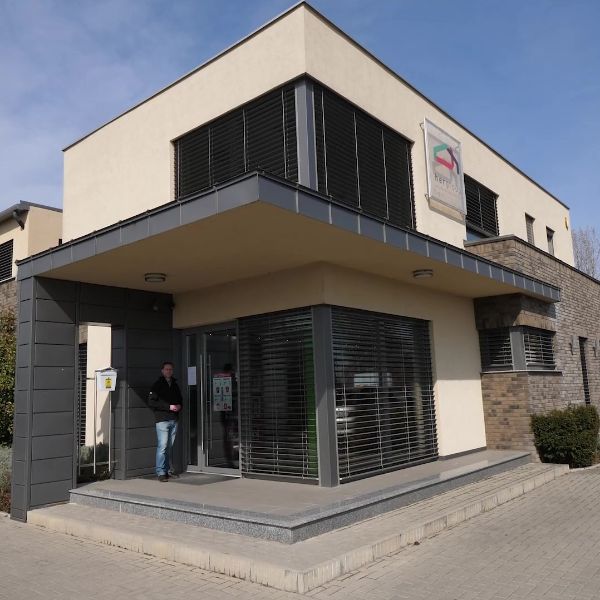 Bonyhádi bemutatótermünk új Soudal állvánnyal bővült 